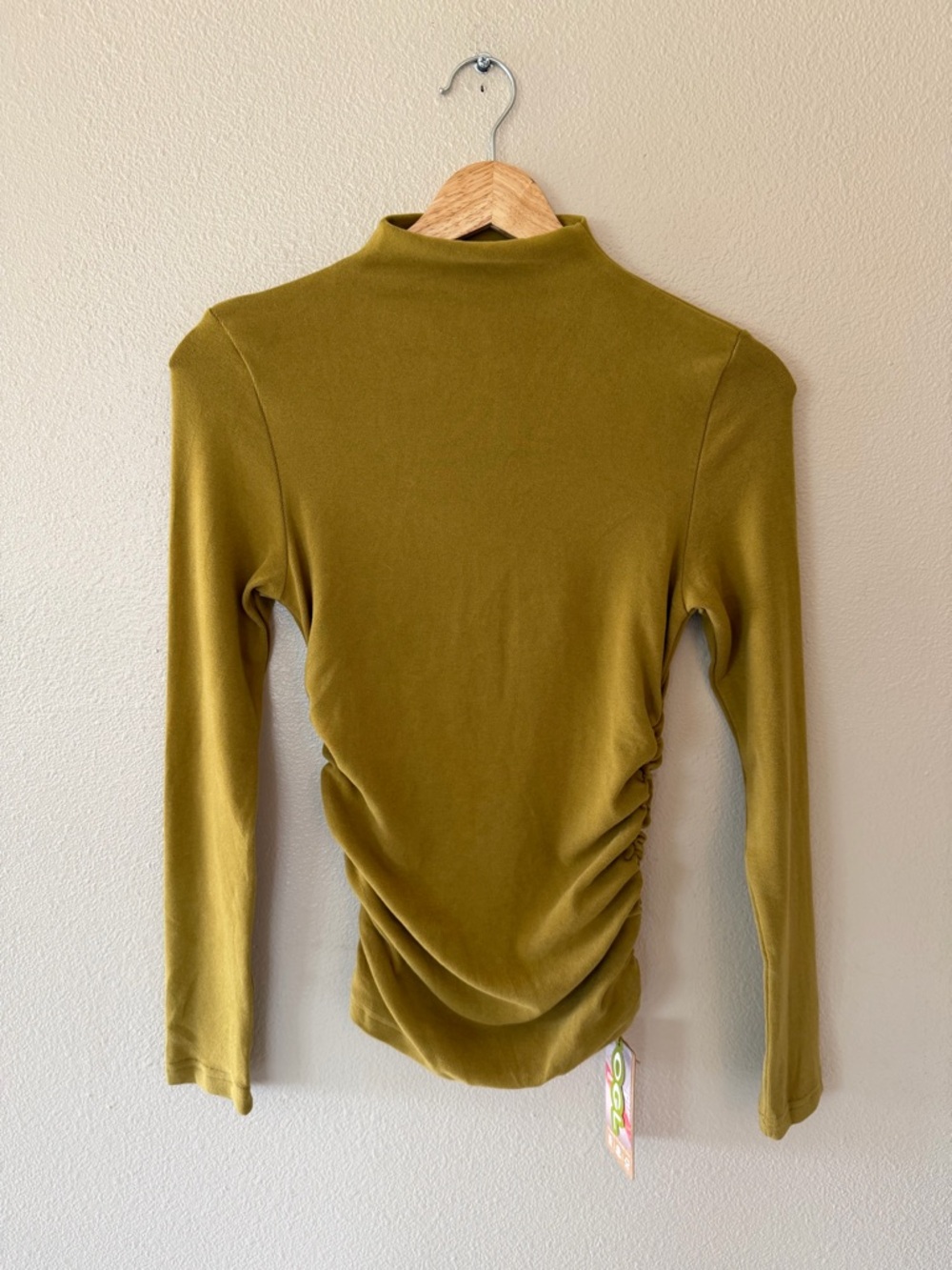 NWT OGL ProWarm Thermal Ruched Sides Tuckable Mockneck Top Long Sleeve S